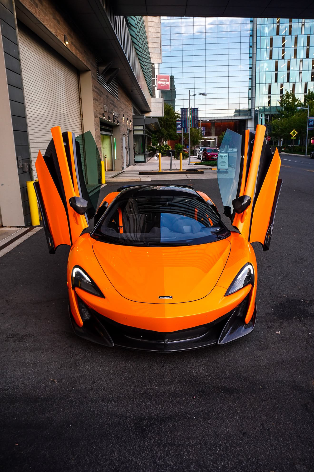 McLaren 600