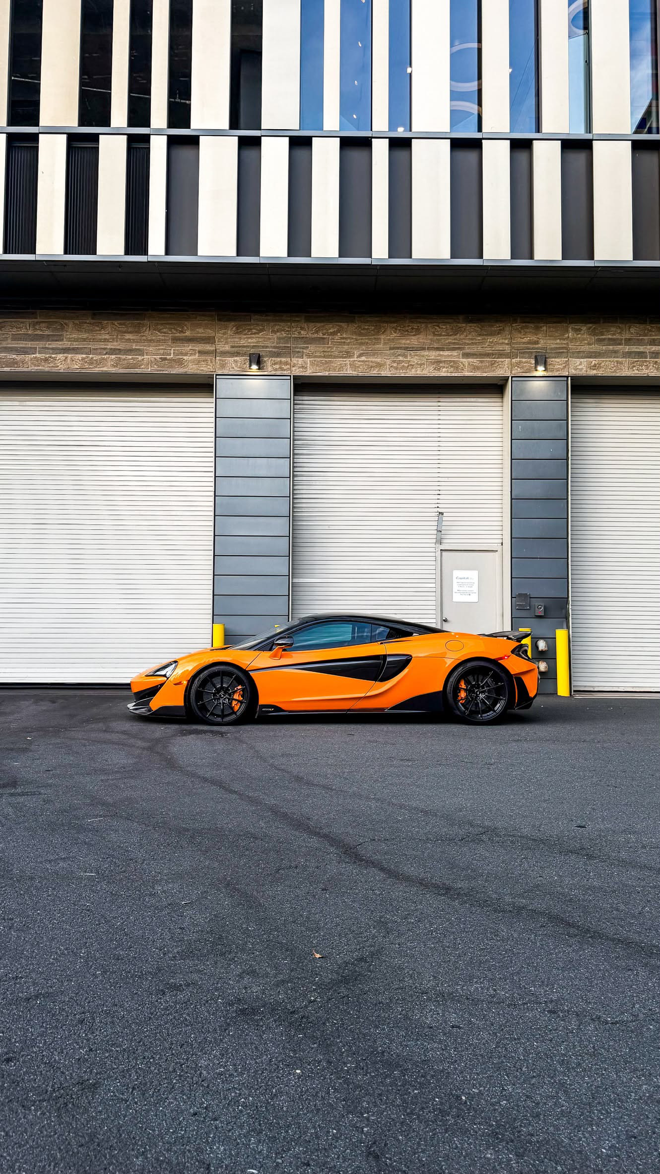 McLaren 600